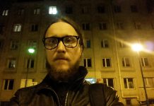 Nocny poród, chrzciny i pożegnanie