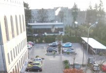 Jesienny grad za oknem