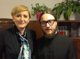 Pani Agata Duda – „witam księdza hipstera!”