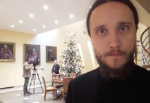 Życzenia w domu biskupim i rozmowa