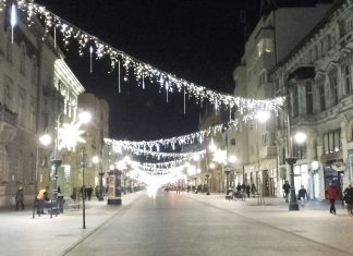 Sylwestrowy spacer uliczkami pewnego miasta