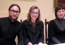 Kolędowanie w domu biskupim