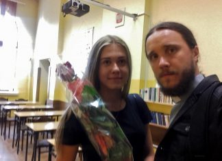 Róża od uczennicy – jako podziękowanie