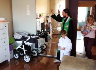 Poświęcenie odnowionego mieszkania