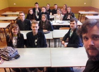 Wystawienie ocen na koniec III klasy LO