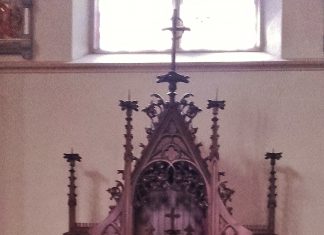 Konfesjonał katedralny