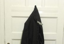 Pustka niedzieli – sutanna na haku i nowe życie