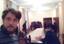 Zebranie przed ingresem