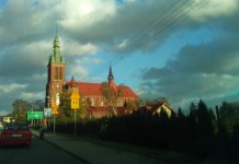 Październikowe zastępstwo w wiejskiej parafii