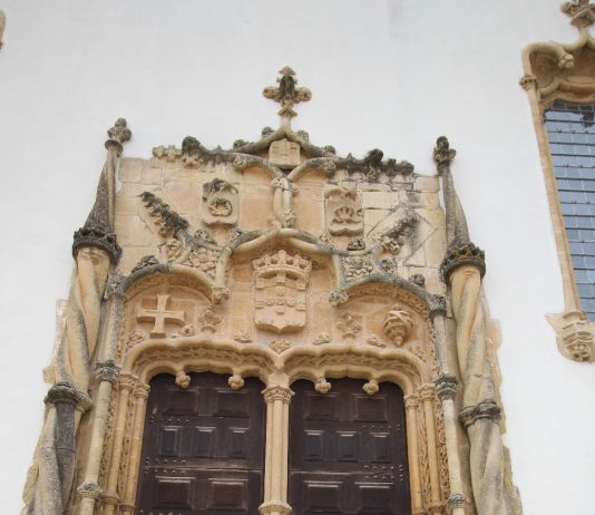 Na uniwersytecie i w klasztorze Templariuszy