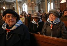 Modlitwa za ofiary obozu dla dzieci