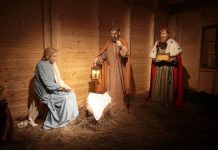 Bóg się rodzi! – Pasterka 2017