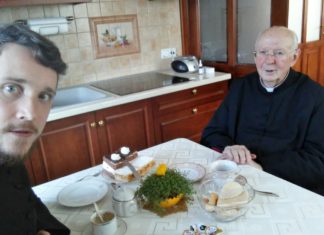 Czwartkowa kawa z biskupem seniorem