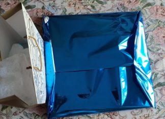 Pewna Pani z prezentami