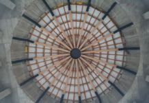 Tajemniczy budynek – co w nim kiedyś będzie?