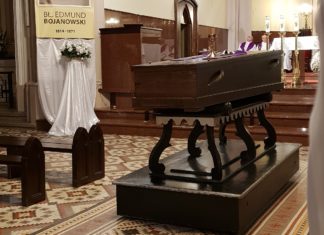 Listopadowe pożegnanie kapłana