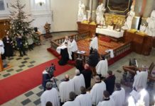 Ordynacja kolegi duchownego – w befce i w koloratce