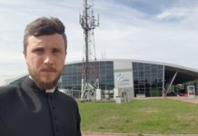 Msza św. na lotnisku