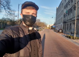 Czwartek – skórzanej maseczki