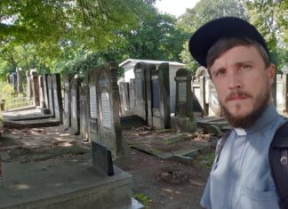 Na cmentarzu żydowskim w kolejną rocznicę