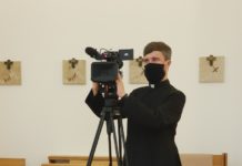 Codzienne transmisje on-line porannej liturgii