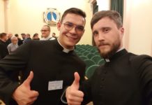 Księże, ja księdza znam z internetu