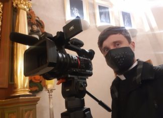 Dziennikarska praca wre także w weekend