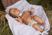 Zniszczono Dzieciątko Jezus – czy wypada?