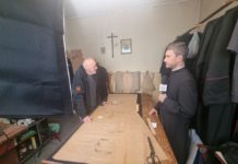 O sutannie słów kilka – przygotowanie do programu katolickiego