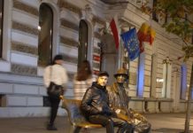 Spacer wieczorową porą, by… odpocząć