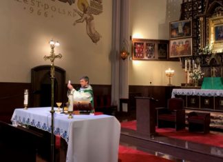 Godny robotnik zapłaty swojej! – pizza za Mszę!