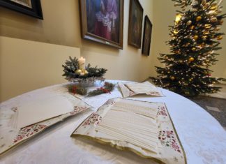 Czas słuchania, mówienia, życzeń i dzielenia się Chlebem