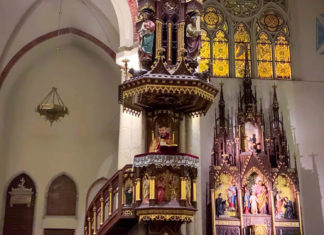 Gorzkie żale 2023 – na katedralnej ambonie, w kapie i przy kardynale