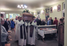 Jest taki kapłański zwyczaj… pożegnania