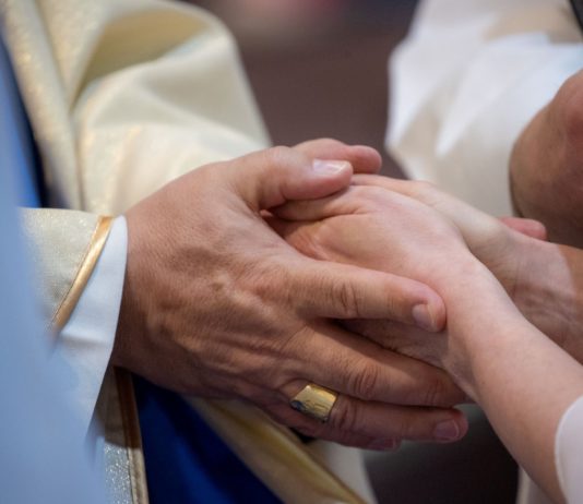 O dziewicach konsekrowanych w telewizji