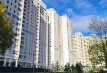 Jesienna aura sprzyja spacerowaniu i fotografowaniu