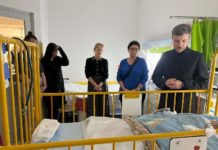 Nocne sakramenty w dziecięcym szpitalu