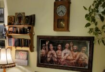 Dusze czyśćcowe na ścianie