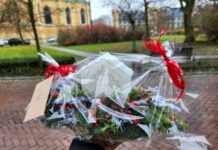 Parafianie pamiętają – stroik świąteczny