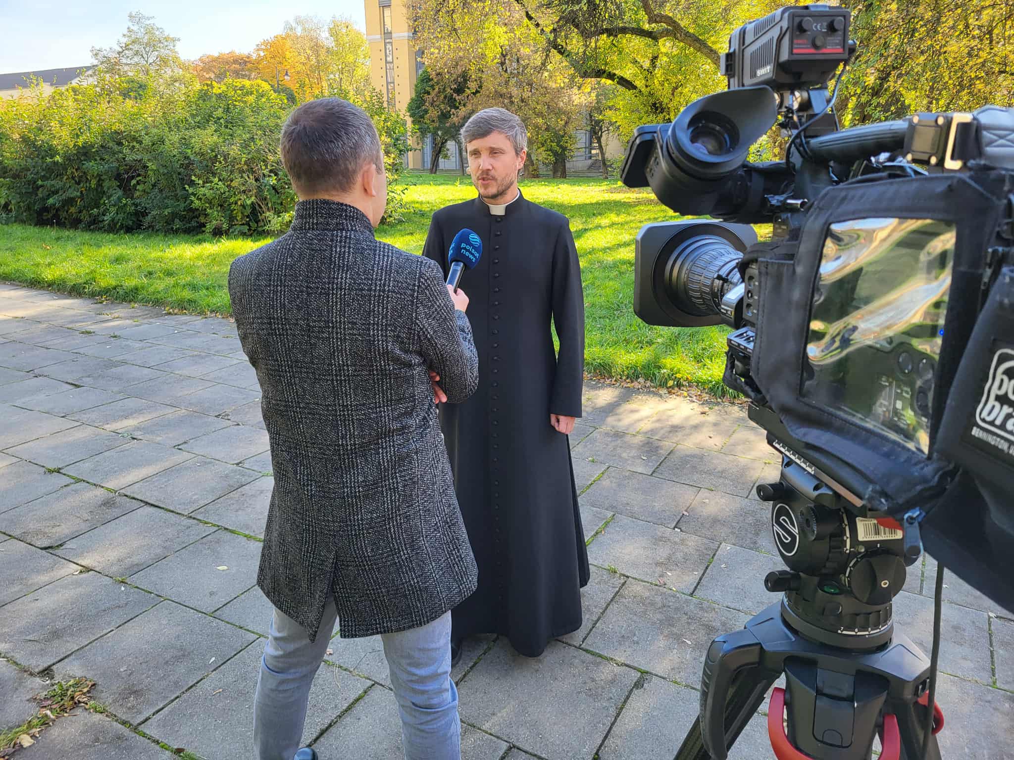 571154985_2214978428970793_6326944751431280157_n