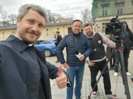 Dziennikarskie rozmowy o nowym Pasterzu…