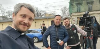 Dziennikarskie rozmowy o nowym Pasterzu…