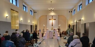 Pogrzeb w paschalnej dekoracji – takiego pogrzebu jeszcze nie odprawiałem…