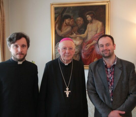 Służba Panu Bogu, Kościołowi i Jego Pasterzom