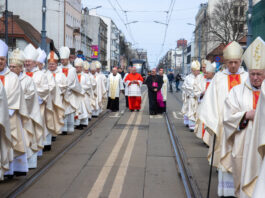 Ingres Pasterza mojej diecezji do katedry