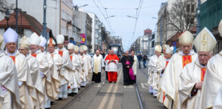 Ingres Pasterza mojej diecezji do katedry