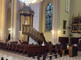 Skandaliczne zachowanie św. Franciszka wobec Papieża Honoriusza III – Proste Kazanie 2026