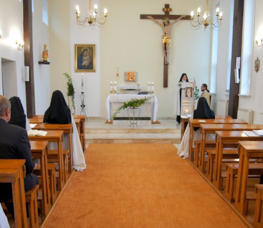 O świętej Teresie w Karmelu