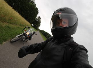 Motocyklowa wyprawa przed siebie