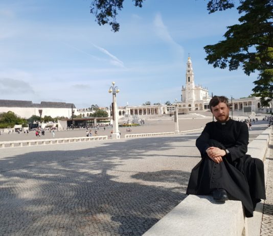 Fatima – miasto Maryi, Pani Różańcowej